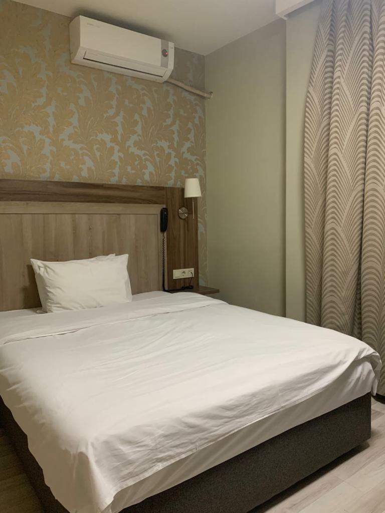 Venus Hotel Taksim Istanbul Bagian luar foto